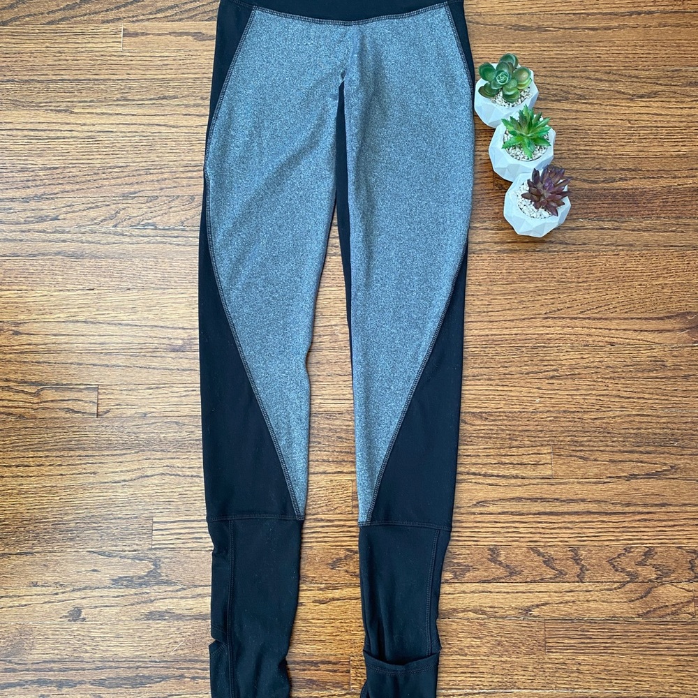 🎉HP🎉2 for $15: Girl’s Champion Leggings